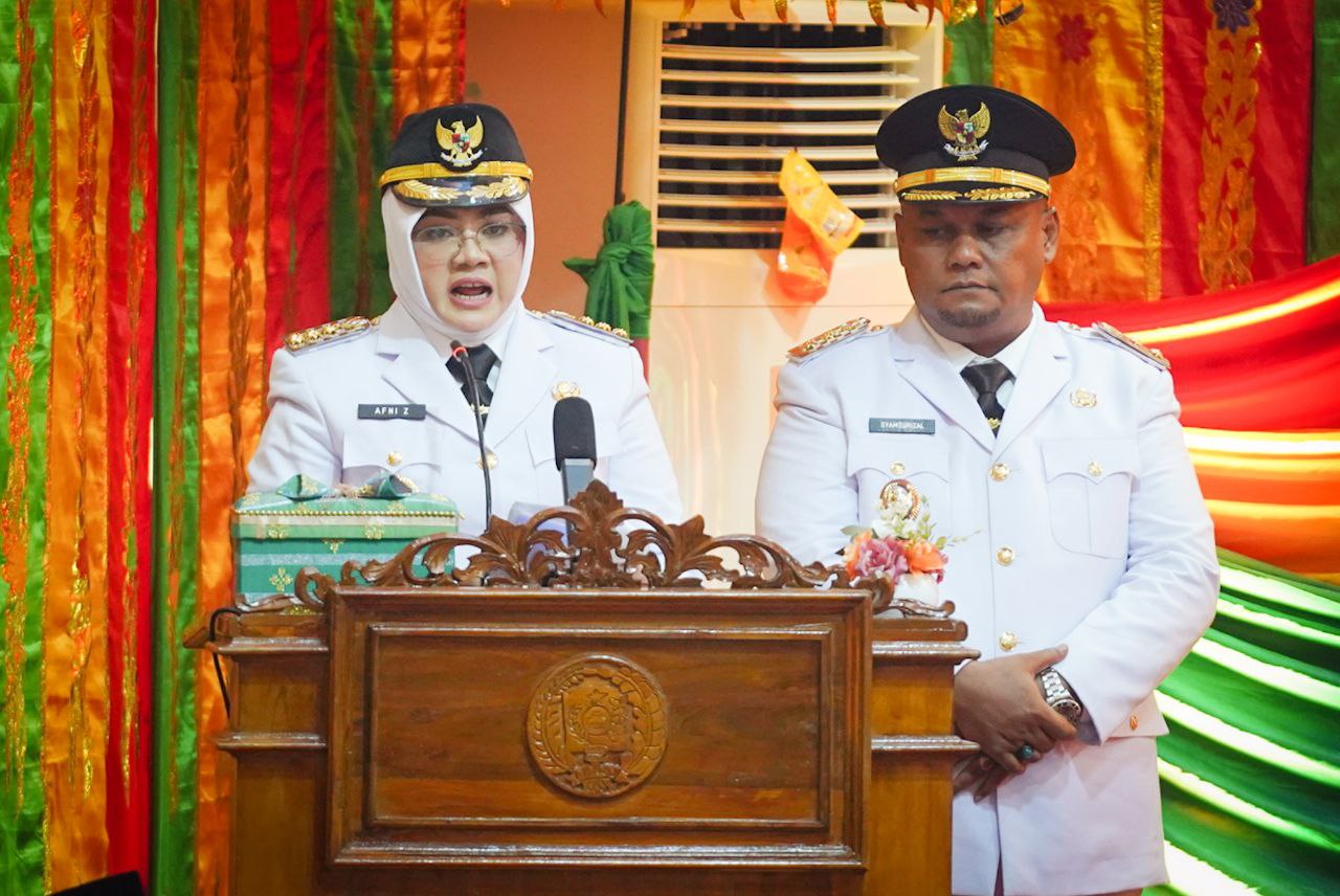 Istana Siak Keropos, Plafon Bocor hingga Cat Dinding Terkelupas, Dispar “Disemprot” Bupati