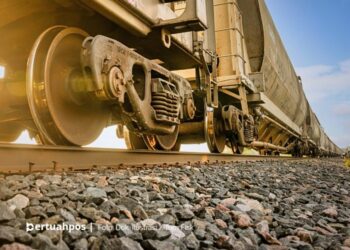 Gubernur Riau Desak Pusat Percepat Realisasi Rel Kereta Api Batubara Rute Dumai - Inhu