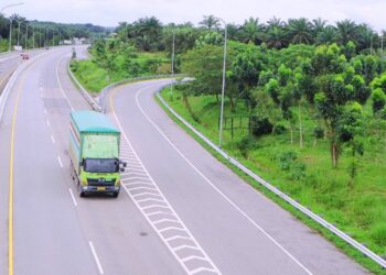 Upaya Maksimalkan Kontribusi Swasta Terhadap Ekonomi Lokal, Kendaraan Perusahaan Wajib Pakai Plat BM