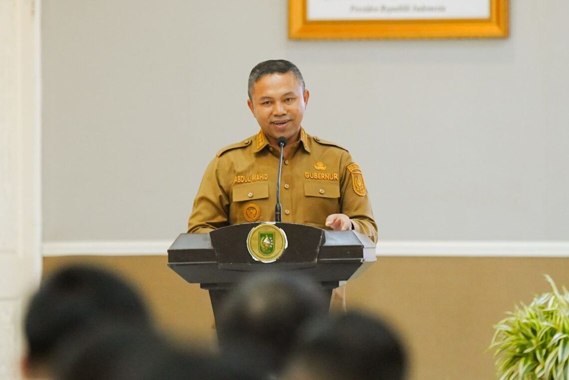 10 Poin Isi Surat Edaran Gubri soal Karhutla Riau