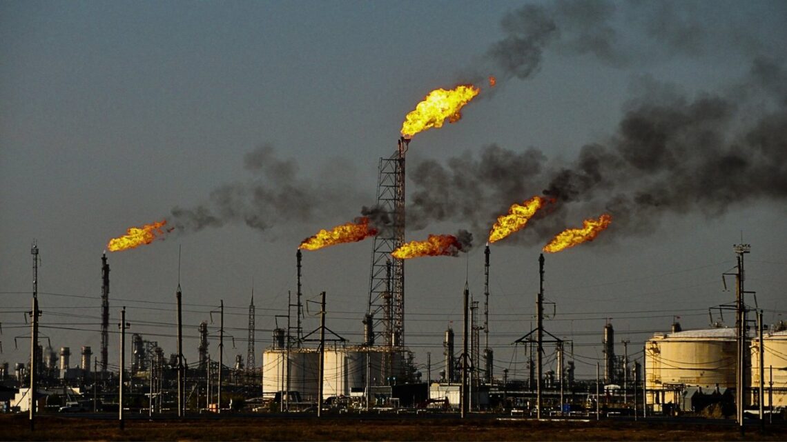 Kebijakan Gas Murah untuk 7 Industri Penerima HGBT Perlu Dievaluasi — Dwi Soetjipto. Pasokan Darurat Segera Mengalir, IEA Prioritaskan Pengiriman Minyak ke Pasar Asia Mulai 16 Maret