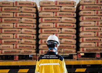 Kinerja Keuangan PT Semen Indonesia (SMGR) Anjlok