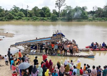 Polres Kuansing Gelar Patroli Gabungan, 55 Rakit PETI Ditemukan di Sungai Kuantan