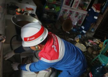 Jargas rumah tangga di Pelalawan seolah mempertegas bahwa itu bukan sekedar solusi energi, tapi membawa perubahan nyata bagi kehidupan warga di sana. Apakah program ini benar-benar menegaskan bahwa kekayaan alam kita benar-benar kembali untuk kemakmuran rakyat? Semua itu akan terjawab dari dapur sederhana milik Sugiyem.