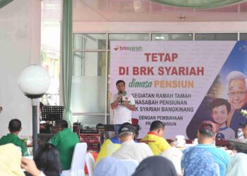 BRK Syariah Hadirkan Senam Sehat dan Pemeriksaan Kesehatan Gratis untuk Nasabah Pensiunan dan Pra Pensiun di Bangkinang