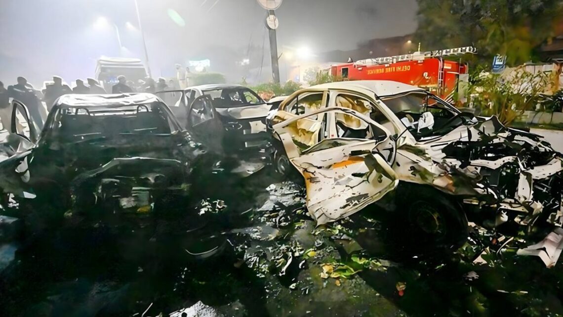 Ledakan di Dekat Red Fort Delhi Tewaskan 8 Orang, Diduga Serangan Bom Bunuh Diri