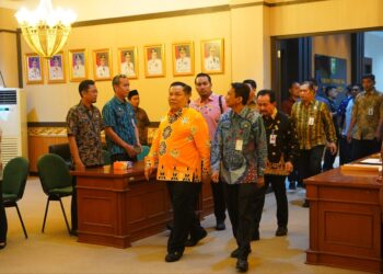 Plt Gubernur Riau: Polemik di SPT Trada Akan Jadi Bahan Evaluasi Direksi BUMD