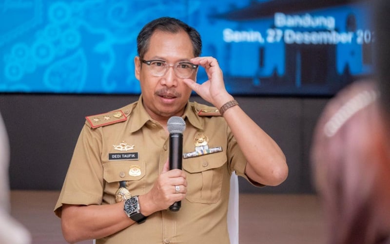 Kepala DPMPTSP Jawa Barat, Dedi Taufik