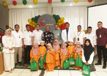 Syukuran Milad ke-5, Klinik Utama Amanah Riau Kepri Salurkan Santunan ke Panti Asuhan