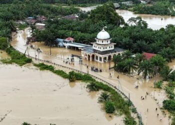 Banjir parah menewaskan 1.400 orang di Asia Tenggara. Ilmuwan ingatkan cuaca ekstrem akan makin memburuk pada 2026 akibat percepatan krisis iklim.
