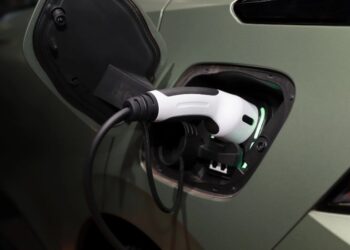 Pemerintah Setop Insentif Mobil Listrik Mulai 2026