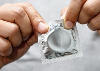 China Naikkan Pajak Kondom hingga 13% Demi Warganya Mau Melahirkan Anak