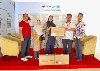 BRK Syariah Perkuat Komitmen Pendidikan Inklusif, Salurkan Bantuan CSR ke SLB Pelita Nusa Pekanbaru