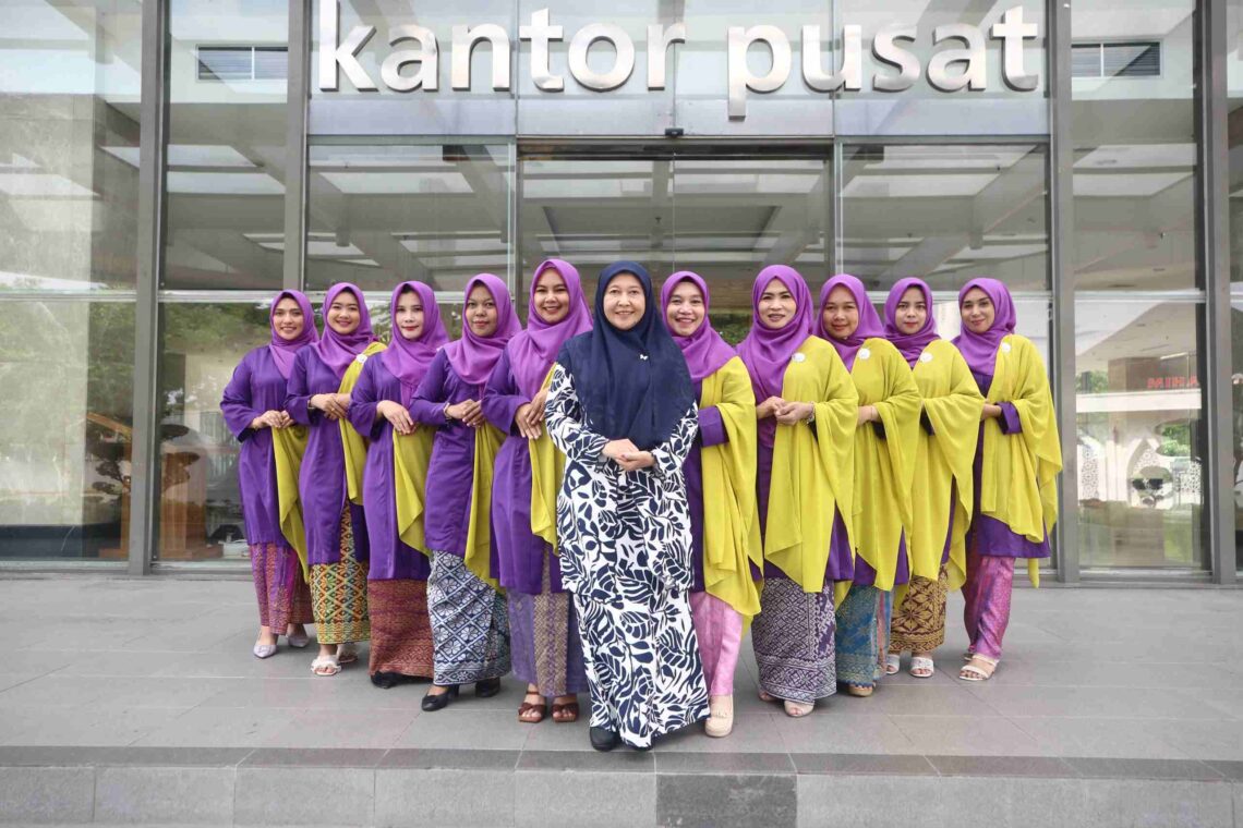 Dukung Pelestarian Budaya Melayu,  DWP BRK Syariah Ikuti Tari Zapin Masal