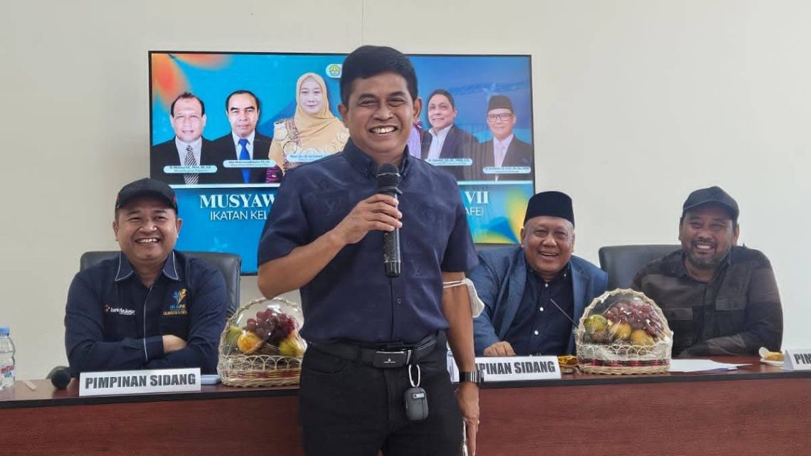 Aslan Wiguna Terpilih Jadi Ketua Ikafe Unri Periode 2026-2030 secara Aklamasi