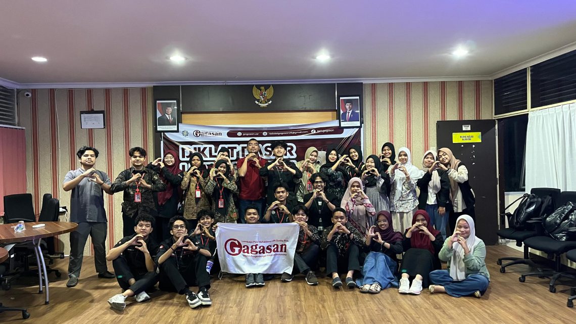 LPM Gagasan gelar Diklatsar 2026! Cetak jurnalis kampus kritis & beretika lewat praktik lapangan di Pekanbaru. Intip keseruannya di sini!