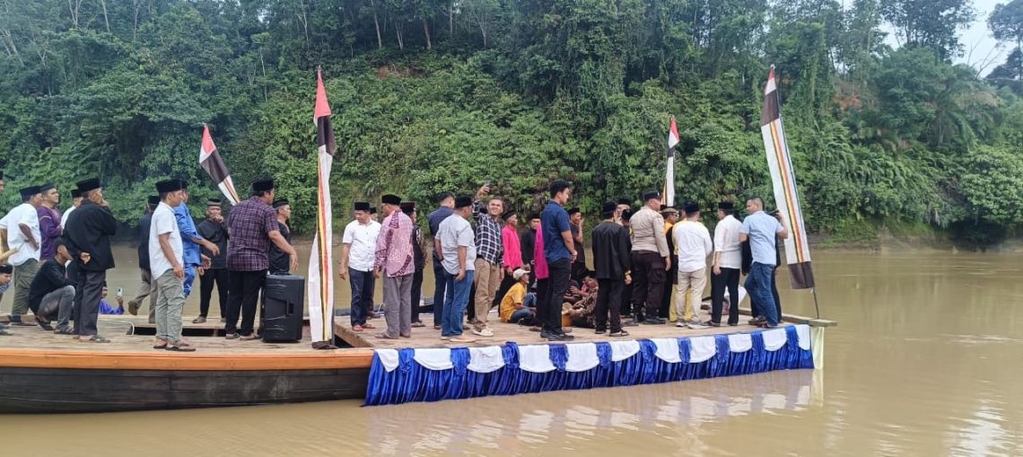 Sambut Ramadan 2026, Ninik Mamak IV Koto Lubuk Ambacang Gelar Tradisi Adat Mambasue Nagori