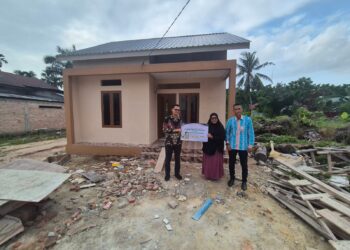 Di Usia Senja, Ida Elisma Akhirnya Memiliki Rumah Impian Berkat CSR BRK Syariah