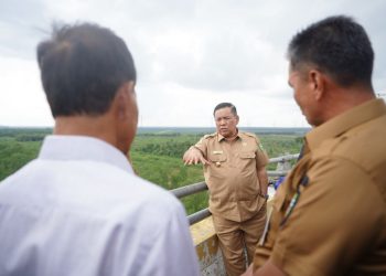 Akses ke SMAN 8 Dumai Rusak, Plt Gubernur Riau Perintahkan Pembangunan Jalan hingga 2 KM
