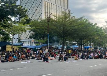 Demo TNTN, Jalan Cut Nyak Dien Diblokade. Demo TNTN: Apa Dituntut Kali ini?