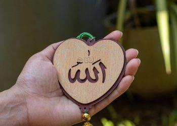 KAJIAN ISLAM: Takut kepada Allah dalam Sepi, Tanda Iman Paling Jujur yang Membuka Pintu Ampunan