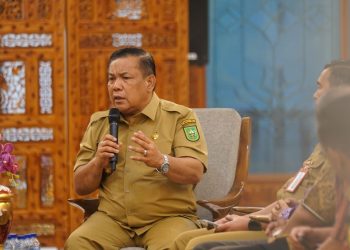 Plt Gubernur Riau Ungkap Akar Persoalan Kenapa RUPSLB BRK Syariah Batam di Batalkan