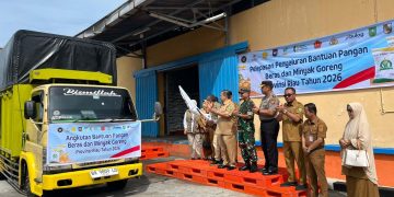 Plt Gubri SF Hariyanto Lepas 11 Ribu Ton Beras Bantuan Pangan