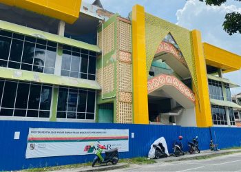Walikota Pekanbaru Ancam Putus Kontrak Pihak Ketiga Kerena Revitalisasi Pasar Molor dari Terget