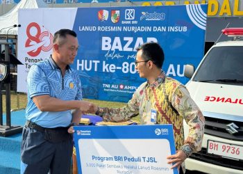 BRI Serahkan Ambulans dan 3.000 Paket Sembako di HUT ke-80 TNI AU