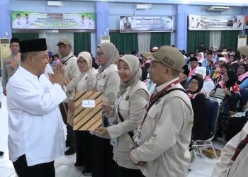 Lepas Jemaah Calon Haji 2026 Kloter 4, Ini Pesan Plt Gubernur Riau