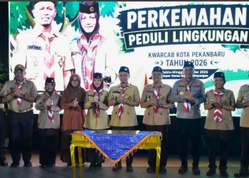 Wakil Ketua DPRD Kota Pekanbaru, T. Azwendi Fajri bersama Anggota DPRD Kota Pekanbaru menghadiri Pembukaan Perkemahan Peduli Lingkungan Kwartir Cabang Gerakan Pramuka Kota Pekanbaru Tahun 2026. Kegiatan ini menjadi wadah pembinaan karakter generasi muda sekaligus menumbuhkan kepedulian terhadap kelestarian lingkungan, Sabtu (2/05/2026)