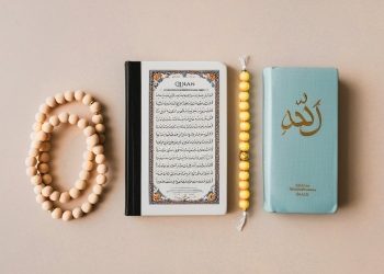 KAJIAN ISLAM: Nikmat Allah yang Tak Terhitung, Mengapa Masih Kita Dustakan?