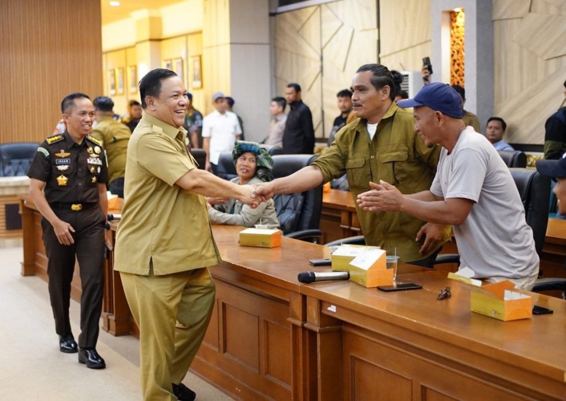 Plt Gubernur Riau Tegaskan Relokasi Warga TNTN Berjalan Berkeadilan dan Terencana