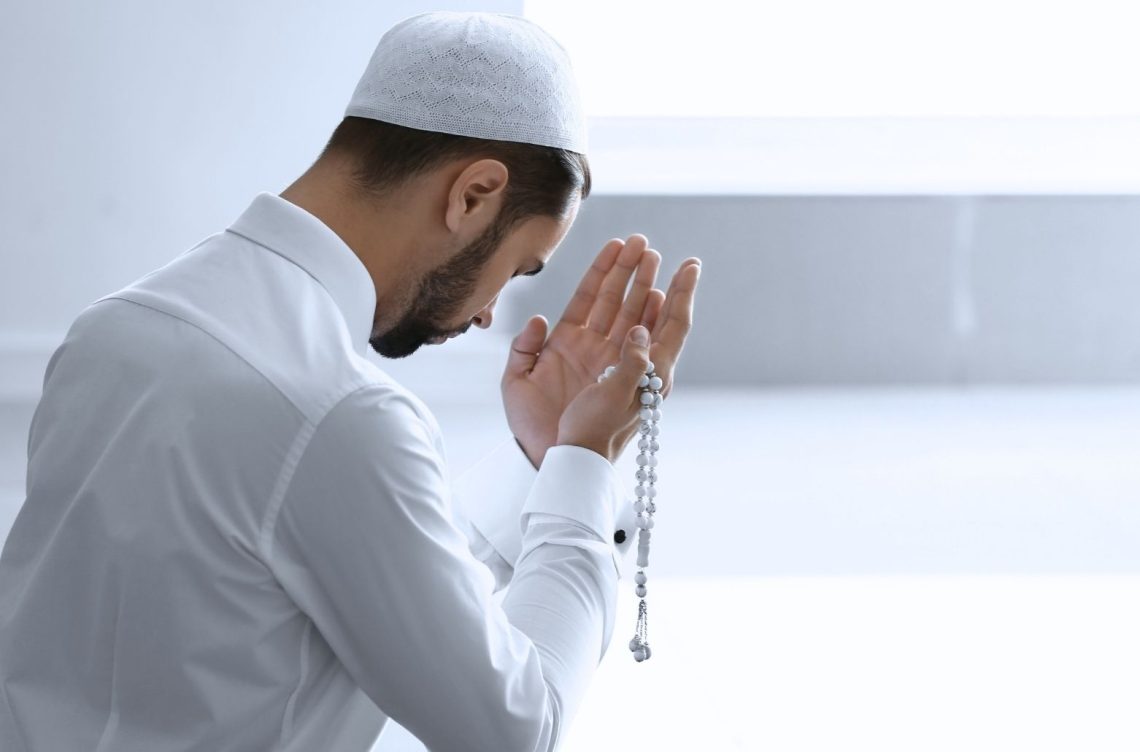 KAJIAN ISLAM: Puasa Asyura, Ibadah Istimewa yang Menghapus Dosa Setahun Lalu