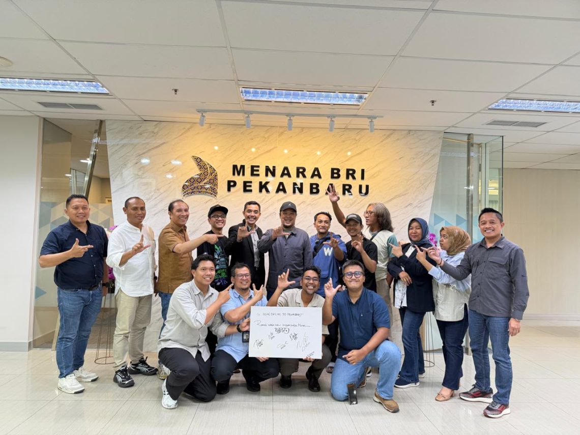 Guncang Gelanggang Remaja, Konser Ruang Rindu Letto Malam Ini Hadirkan 15 Lagu Hits Legendaris