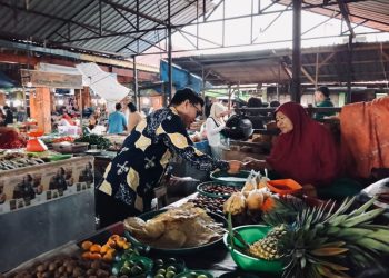 Jemput Bola ke Pasar, AO BRK Syariah Gencarkan Edukasi Gadai Emas untuk Pedagang Pasar