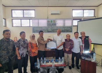 Penandatanganan Nota Kesepahaman (MoU) Community Conservation Program (CCP) RAPP dengan Koperasi Wana Lestari Kampar Kiri.