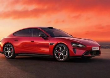 Xiaomi YU7 GT Cetak Sejarah Putaran Otonom Perdana di Nurburgring