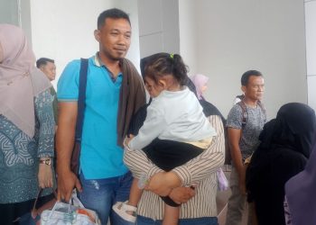 Pemprov Riau Terbangkan 9 Pasien ke Jakarta untuk Berobat Jantung dan Hati