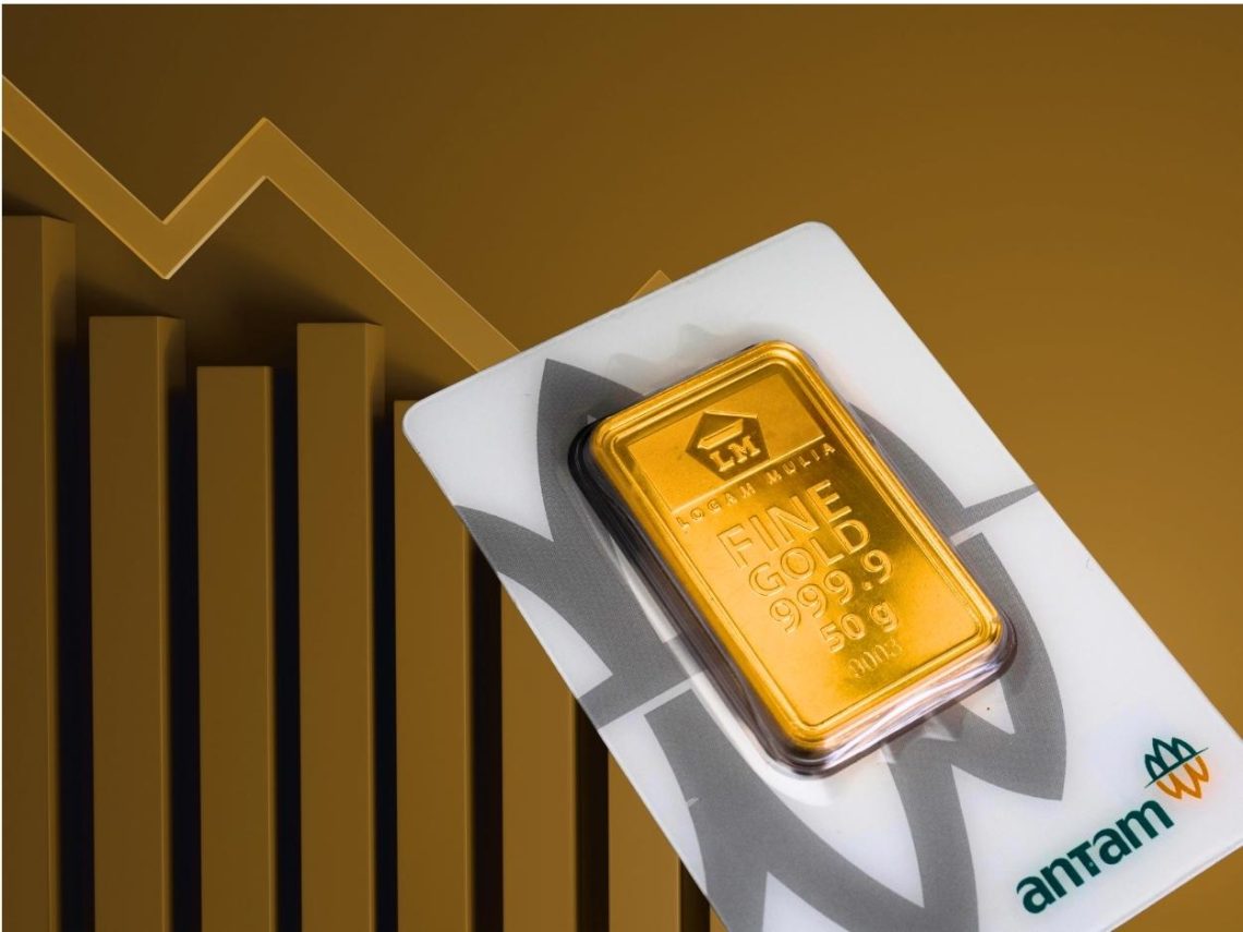 Harga Emas Antam Hari Ini Turun Rp15.000, Buyback Anjlok Rp18.000