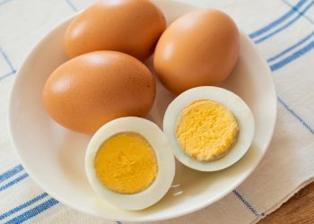 Ini Jenis-jenis Makanan Efektif Turunkan Gula Darah, dari Ikan Omega-3 hingga Telur Rebus