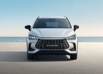 Mengenal BYD M6 DM PHEV, MPV Keluarga yang Andal dan Efisien Harganya Miring 