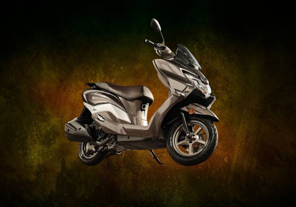 Suzuki Burgman 125 EX, Skutik Maxi Mewah yang Irit dan Nyaman untuk Jarak Jauh