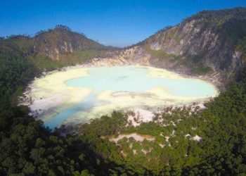 Wisata Bandung Kawah Putih Ciwidey, Spot Foto Premium dari Letusan Gunung Patuha