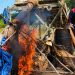 Polisi Bakar Dua Rakit Penambangan Emas Tanpa Izin di Kuansing