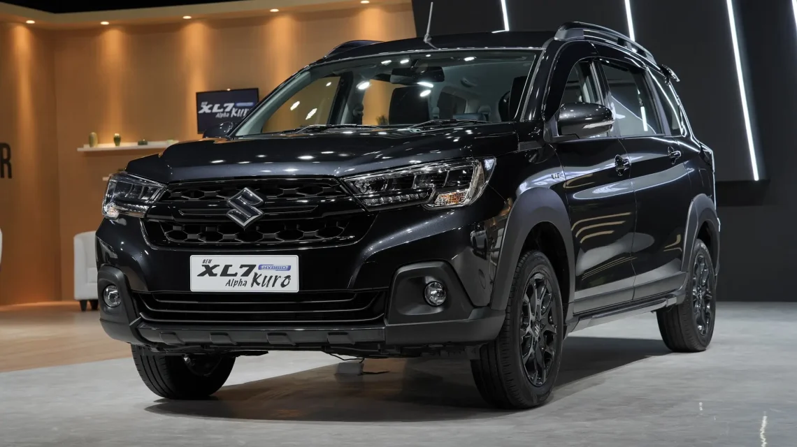 XL7 Hybrid Alpha Kuro Hadir dengan Desain Hitam Elegan Bertenaga SHVS