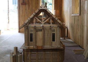 Rumah Bambu Tahan Gempa yang Dirakit Seperti Lego