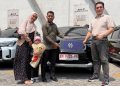 Pesanan Suzuki XL7 Tembus 1.300 Unit, Konsumen Riau Terima Unit Perdana