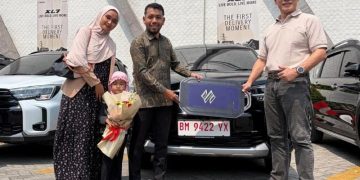 Pesanan Suzuki XL7 Tembus 1.300 Unit, Konsumen Riau Terima Unit Perdana
