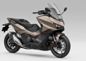 Honda Forza 750, Maxi Scooter dengan Dua Pilihan Warna Baru, Lebih Segar dan Mewah